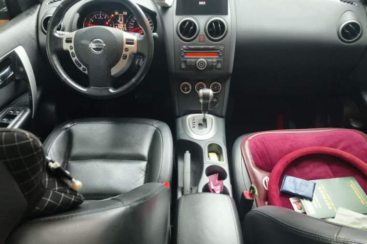Used Nissan Qashqai 2012 2.0 XV LE CVT 2WD Center Console