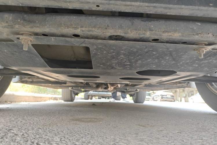 Used Nissan Qashqai 2012 2.0 XL Fire CVT 2WD Chassis Front