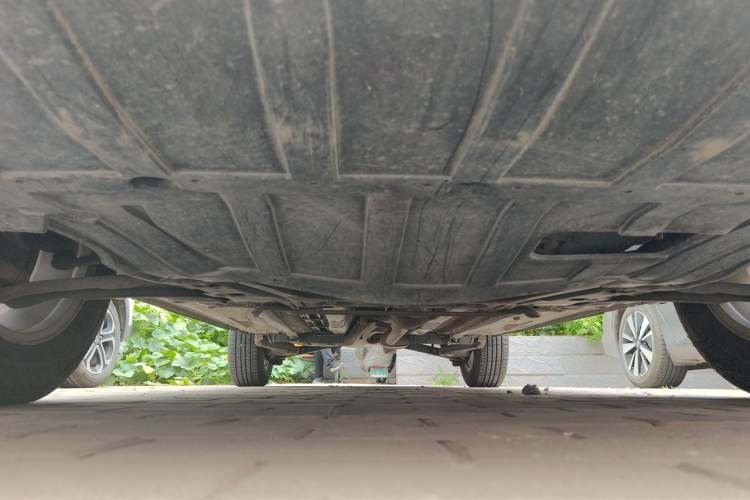 Used Nissan Qashqai 2012 2.0 XL Fire CVT 2WD Chassis Front