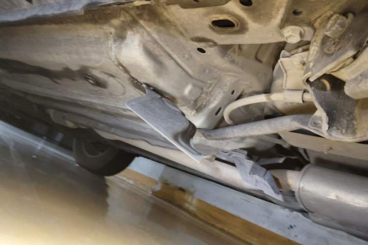 Used Nissan Qashqai 2012 2.0 XL Fire CVT 2WD Chassis Rear Left