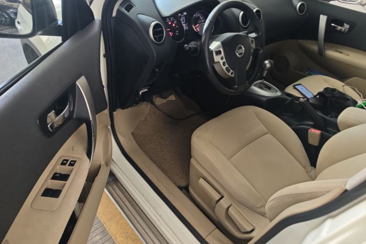 Used Nissan Qashqai 2012 2.0 XL Fire CVT 2WD Driver Seat
