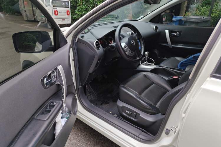 Used Nissan Qashqai 2012 2.0 XV LE CVT 2WD Driver Seat