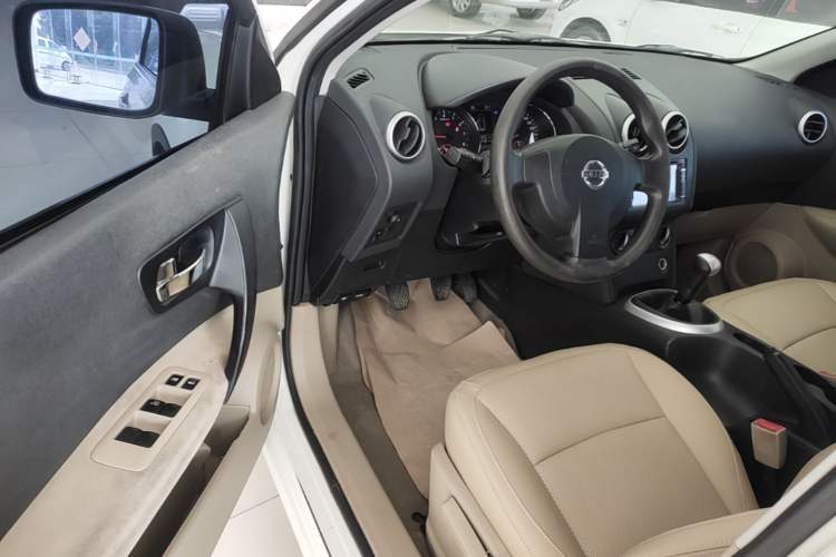 Used Nissan Qashqai 2012 1.6XE Wind 5MT 2WD Driver Seat