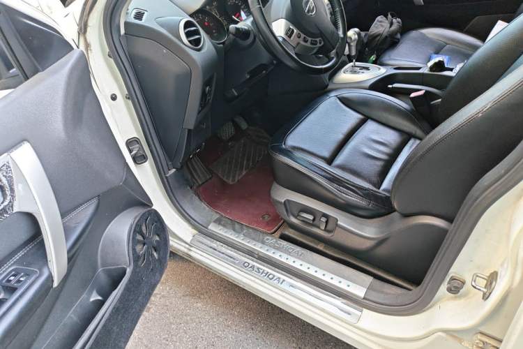 Used Nissan Qashqai 2012 2.0 XV LE CVT 2WD Driver Seat