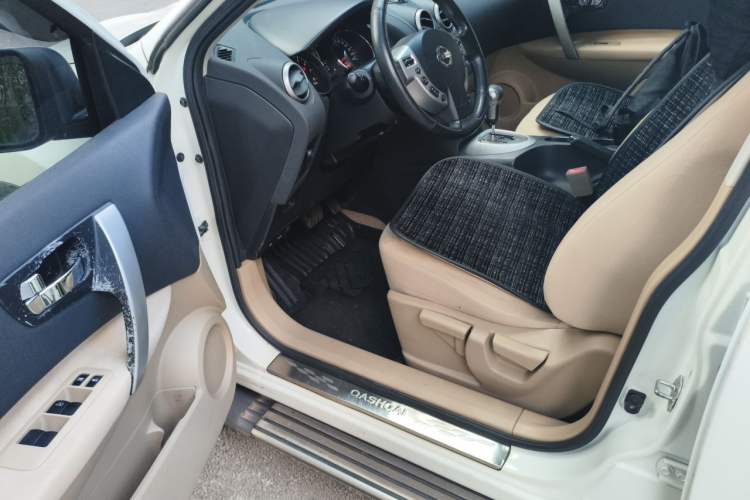 Used Nissan Qashqai 2012 2.0 XL Fire CVT 2WD Driver Seat