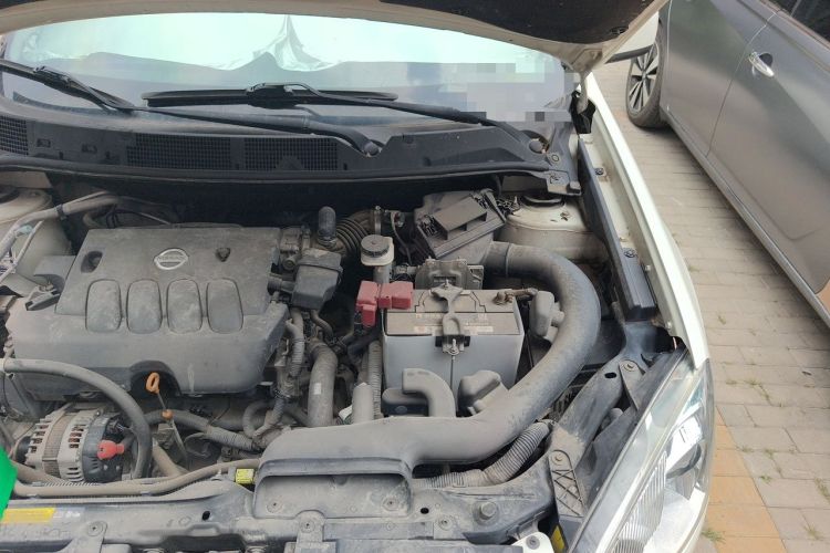 Used Nissan Qashqai 2012 2.0 XL Fire CVT 2WD Engine Bay Left