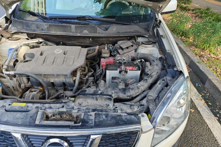 Used Nissan Qashqai 2012 1.6XE Wind 5MT 2WD Engine Bay Left