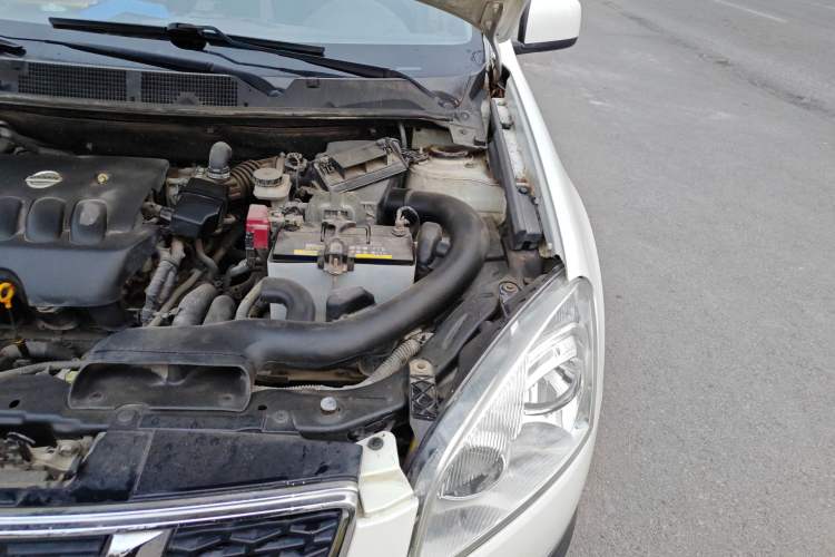Used Nissan Qashqai 2012 2.0 XL Fire 6MT 2WD Engine Bay Left