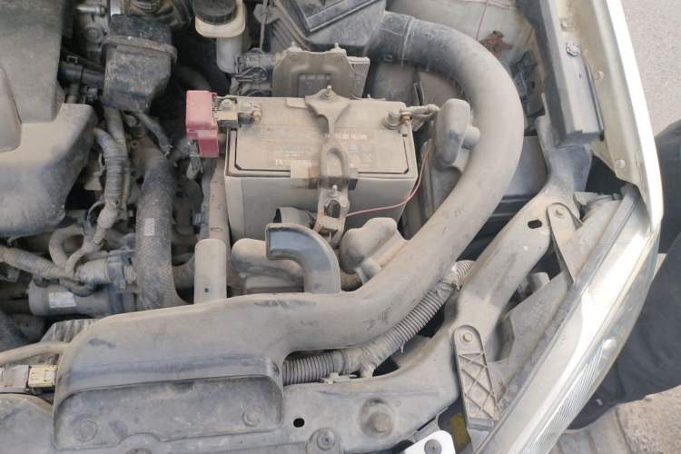 Used Nissan Qashqai 2012 2.0 XV LE CVT 2WD Engine Bay Left