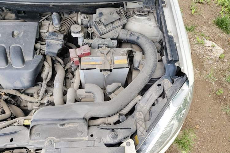 Used Nissan Qashqai 2012 2.0 XV LE CVT 2WD Engine Bay Left