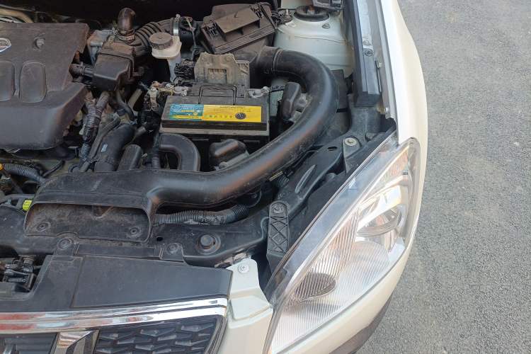 Used Nissan Qashqai 2012 2.0 XL Fire 6MT 2WD Engine Bay Left