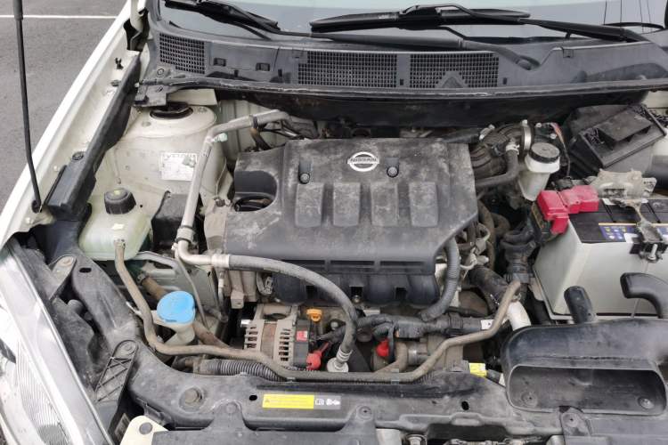 Used Nissan Qashqai 2012 1.6XE Wind 5MT 2WD Engine Bay Right
