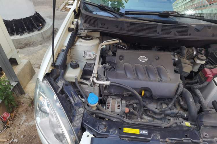 Used Nissan Qashqai 2012 2.0 XL Fire CVT 2WD Engine Bay Right
