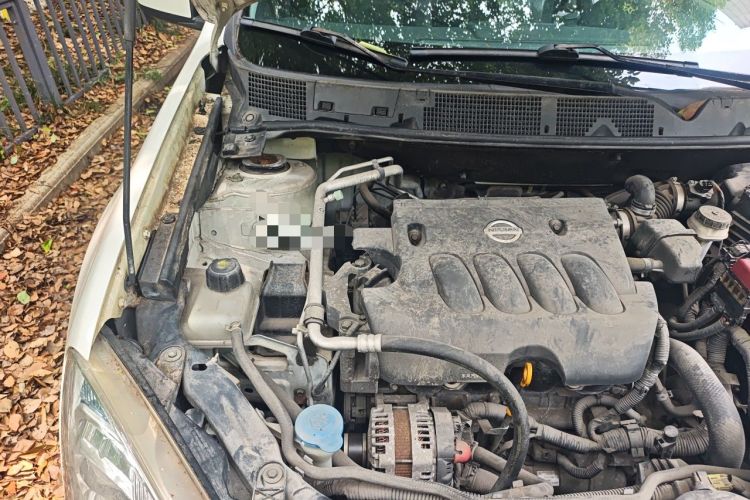 Used Nissan Qashqai 2012 2.0 XV LE CVT 2WD Engine Bay Right