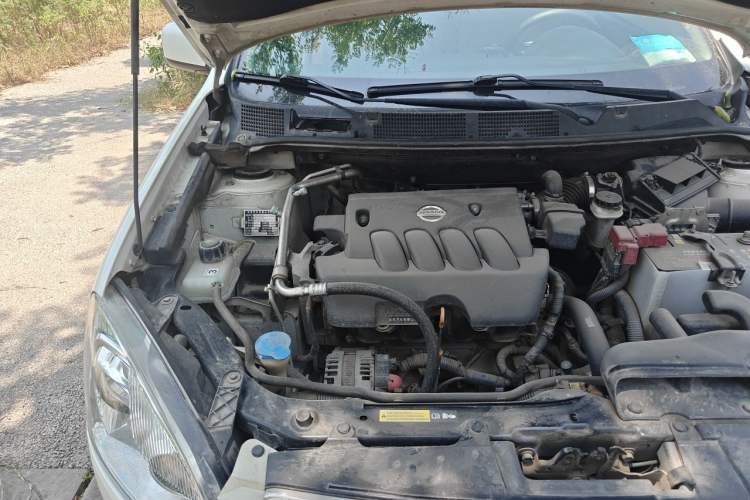 Used Nissan Qashqai 2012 2.0 XL Fire CVT 2WD Engine Bay Right