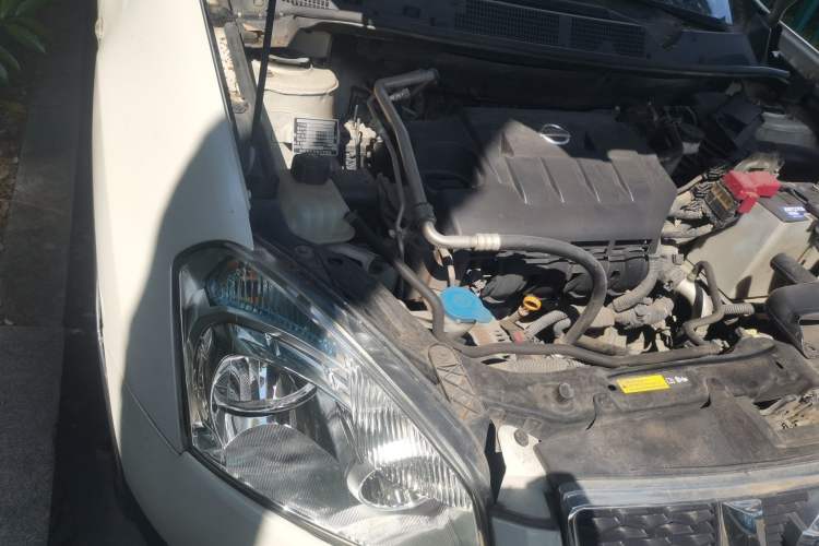 Used Nissan Qashqai 2012 1.6XE Wind 5MT 2WD Engine Bay Right