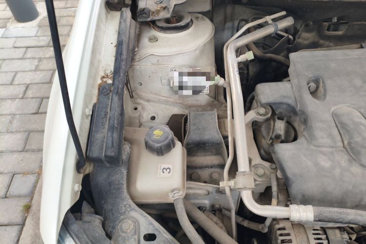 Used Nissan Qashqai 2012 2.0 XL Fire CVT 2WD Engine Bay Right