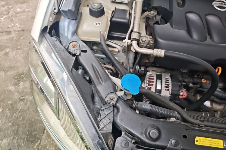 Used Nissan Qashqai 2012 2.0 XV LE CVT 2WD Engine Bay Right