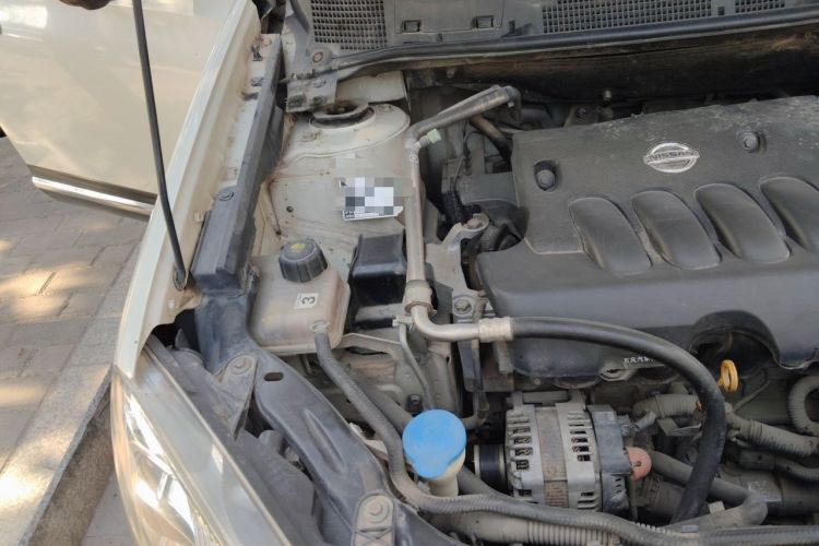 Used Nissan Qashqai 2012 2.0 XV LE CVT 2WD Engine Bay Right