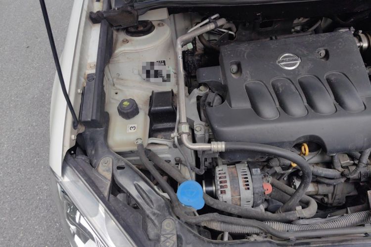 Used Nissan Qashqai 2012 2.0 XV LE CVT 2WD Engine Bay Right