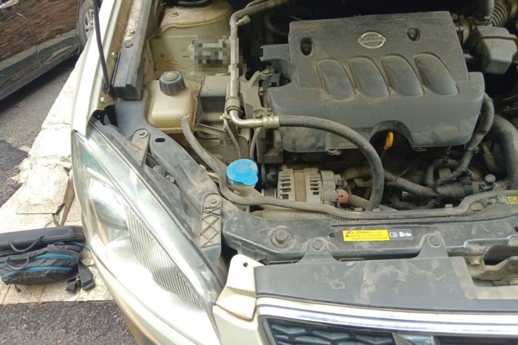Used Nissan Qashqai 2012 2.0 XV LE CVT 2WD Engine Bay Right