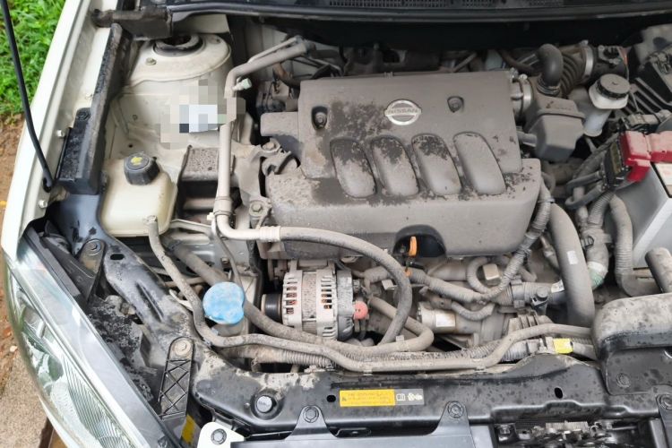 Used Nissan Qashqai 2012 2.0 XV LE CVT 2WD Engine Bay Right