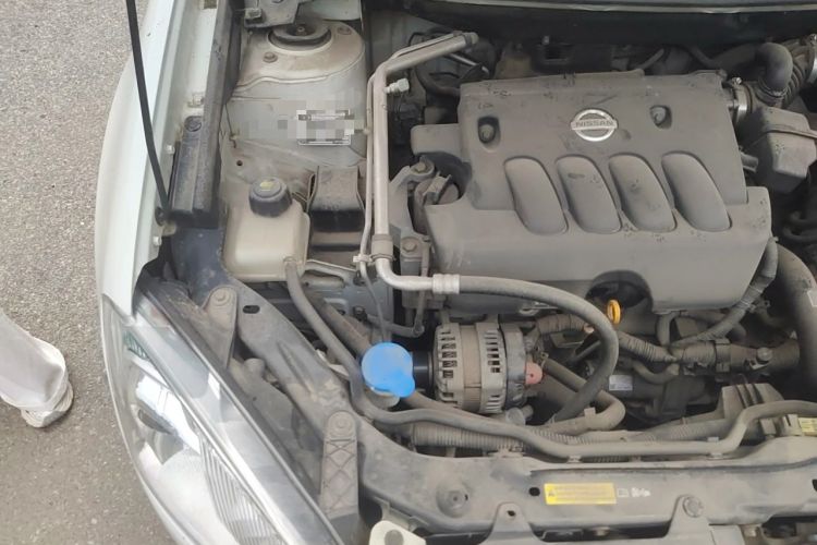 Used Nissan Qashqai 2012 2.0 XL Fire CVT 2WD Engine Bay Right