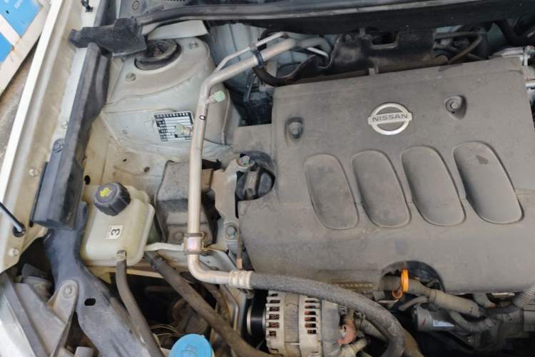 Used Nissan Qashqai 2012 2.0 XL Fire CVT 2WD Engine Bay Right