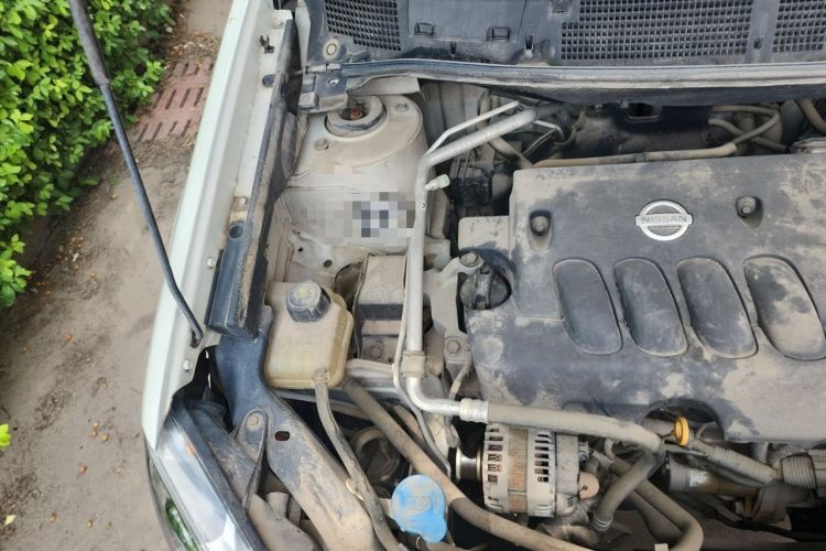 Used Nissan Qashqai 2012 2.0 XL Fire CVT 2WD Engine Bay Right