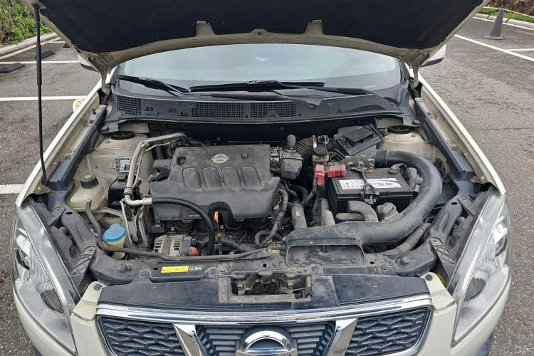 Used Nissan Qashqai 2012 2.0 XL Fire CVT 2WD Engine Bay