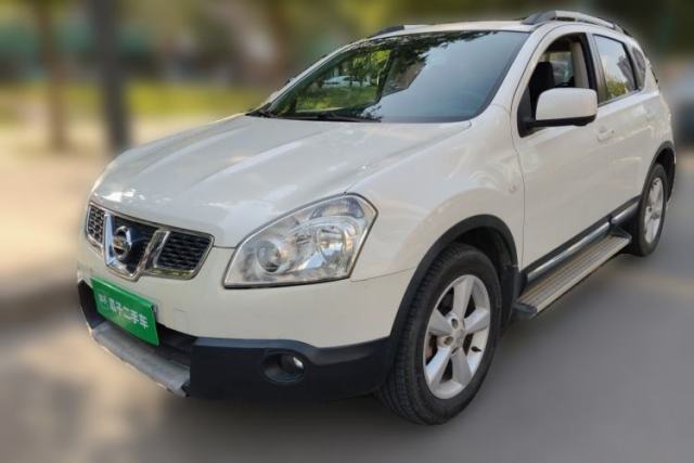 Ojetý Nissan Qashqai 2012 2.0 XV LE CVT 2WD