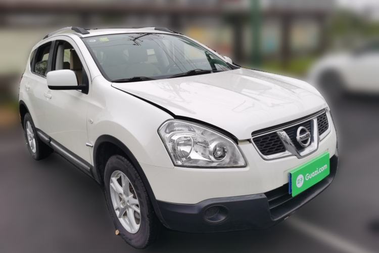 Used Nissan Qashqai 2012 1.6XE Wind 5MT 2WD Front Right 45 Deg