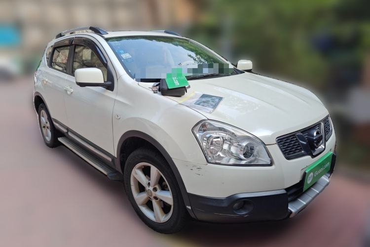 Used Nissan Qashqai 2012 2.0 XV LE CVT 2WD Front Right 45 Deg