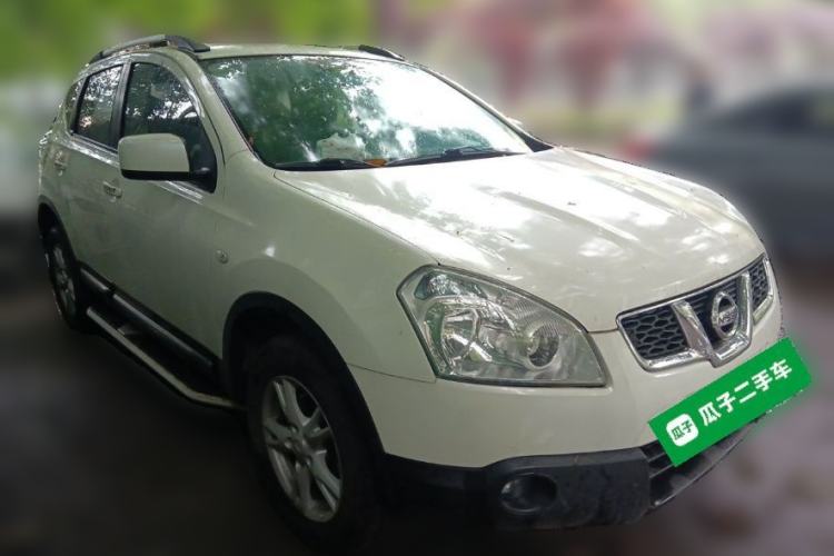 Used Nissan Qashqai 2012 2.0 XL Fire CVT 2WD Front Right 45 Deg