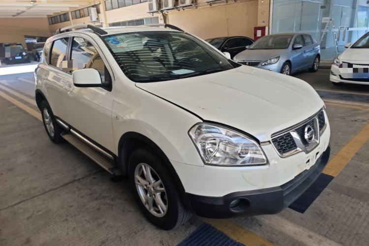 Used Nissan Qashqai 2012 2.0 XL Fire CVT 2WD Front Right 45 Deg