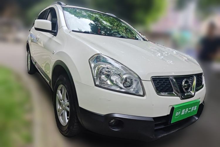 Used Nissan Qashqai 2012 2.0 XL Fire CVT 2WD Front Right 45 Deg