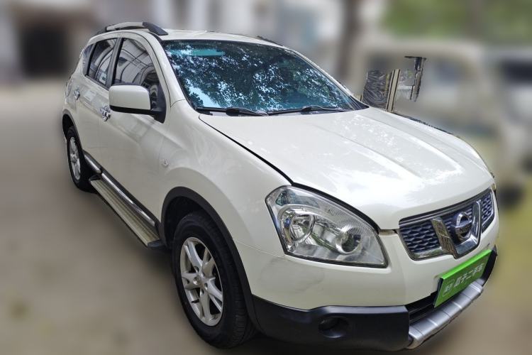 Used Nissan Qashqai 2012 2.0 XL Fire CVT 2WD Front Right 45 Deg