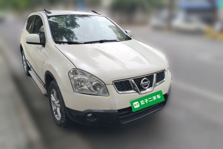 Used Nissan Qashqai 2012 2.0 XL Fire CVT 2WD Front Right 45 Deg