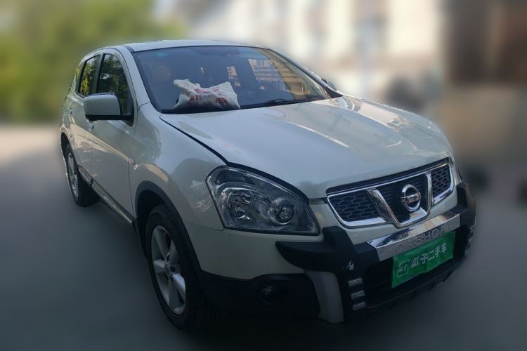 Used Nissan Qashqai 2012 2.0 XV LE CVT 2WD Front Right 45 Deg