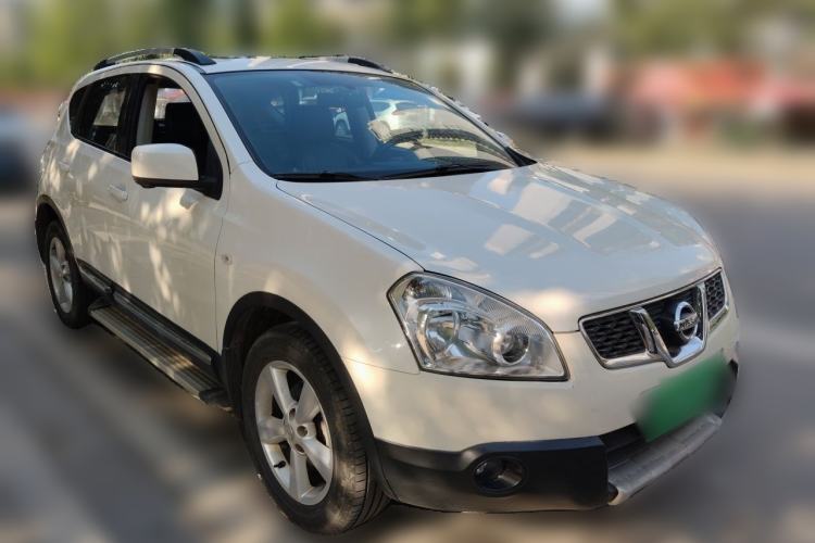 Used Nissan Qashqai 2012 2.0 XV LE CVT 2WD Front Right 45 Deg