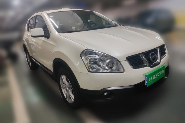 Used Nissan Qashqai 2012 2.0 XL Fire CVT 2WD Front Right 45 Deg