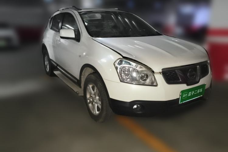 Used Nissan Qashqai 2012 2.0 XL Fire CVT 2WD Front Right 45 Deg