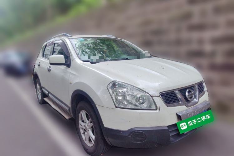 Used Nissan Qashqai 2012 1.6XE Wind 5MT 2WD Front Right 45 Deg