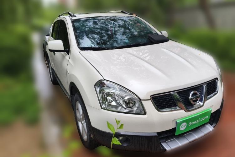 Used Nissan Qashqai 2012 2.0 XV LE CVT 2WD Front Right 45 Deg