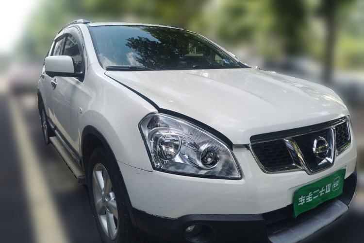 Used Nissan Qashqai 2012 2.0 XV LE CVT 2WD Front Right 45 Deg