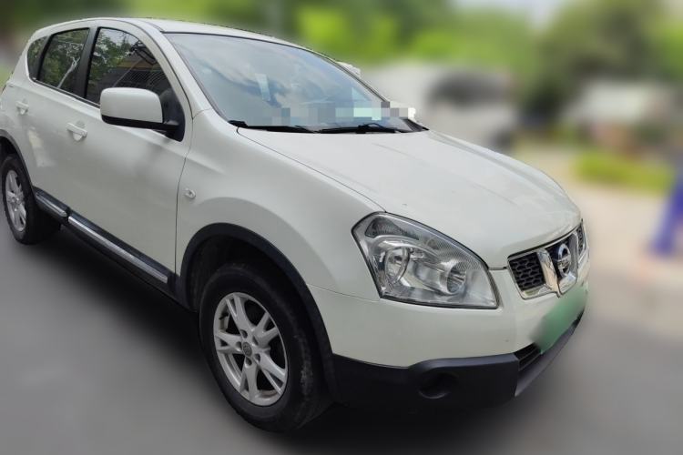 Used Nissan Qashqai 2012 2.0 XL Fire CVT 2WD Front Right 45 Deg