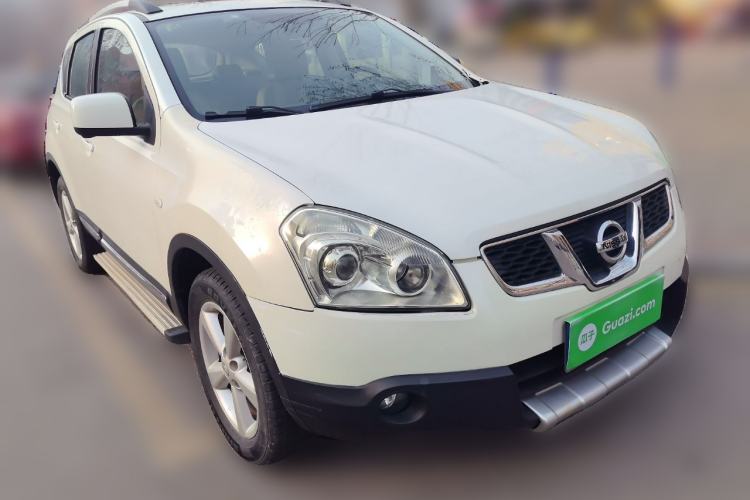 Used Nissan Qashqai 2012 2.0 XV LE CVT 2WD Front Right 45 Deg