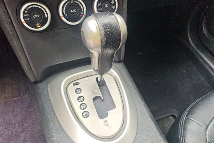 Used Nissan Qashqai 2012 2.0 XV LE CVT 2WD Gear Lever