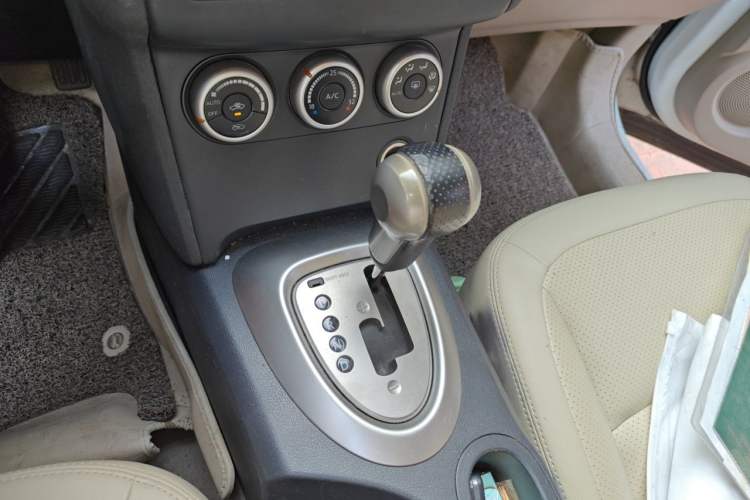 Used Nissan Qashqai 2012 2.0 XV LE CVT 2WD Gear Lever