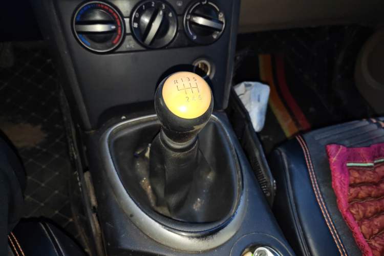 Used Nissan Qashqai 2012 2.0 XL Fire 6MT 2WD Gear Lever